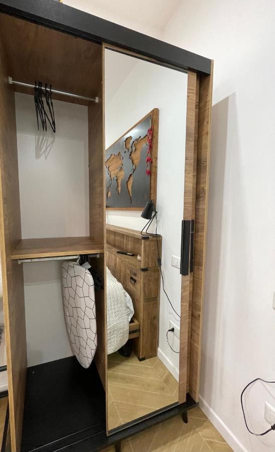 Gennarino Apartments - Panorama Suite With Balcony And Urban Loft نابولي المظهر الخارجي الصورة