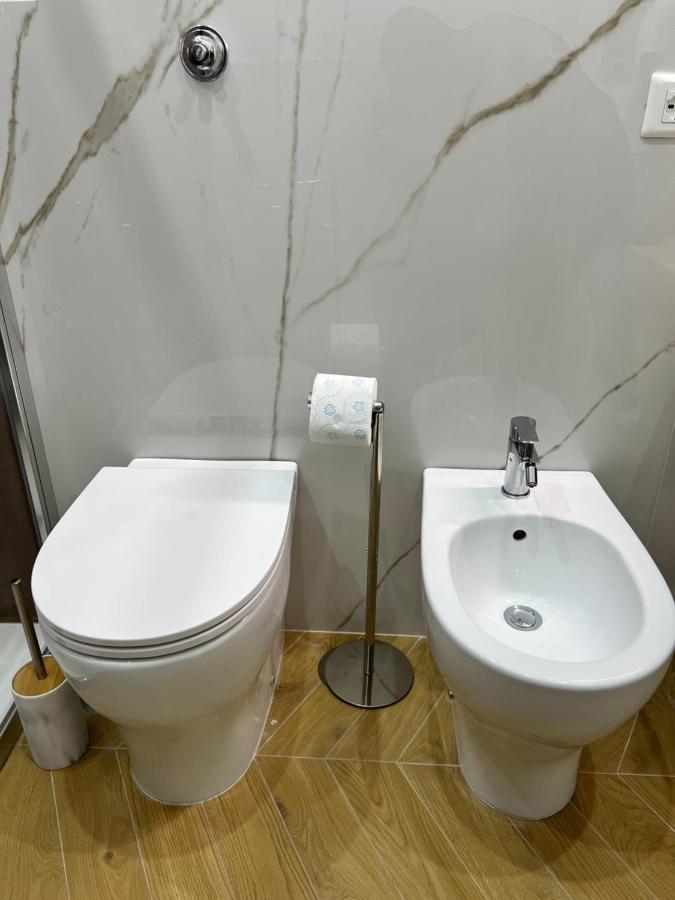 Gennarino Apartments - Panorama Suite With Balcony And Urban Loft نابولي المظهر الخارجي الصورة