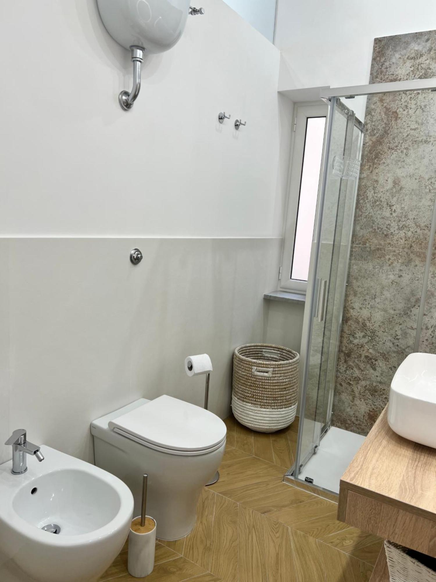 Gennarino Apartments - Panorama Suite With Balcony And Urban Loft نابولي المظهر الخارجي الصورة
