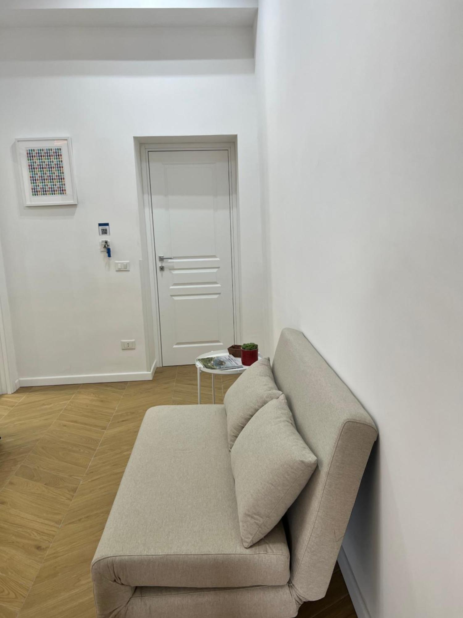 Gennarino Apartments - Panorama Suite With Balcony And Urban Loft نابولي المظهر الخارجي الصورة