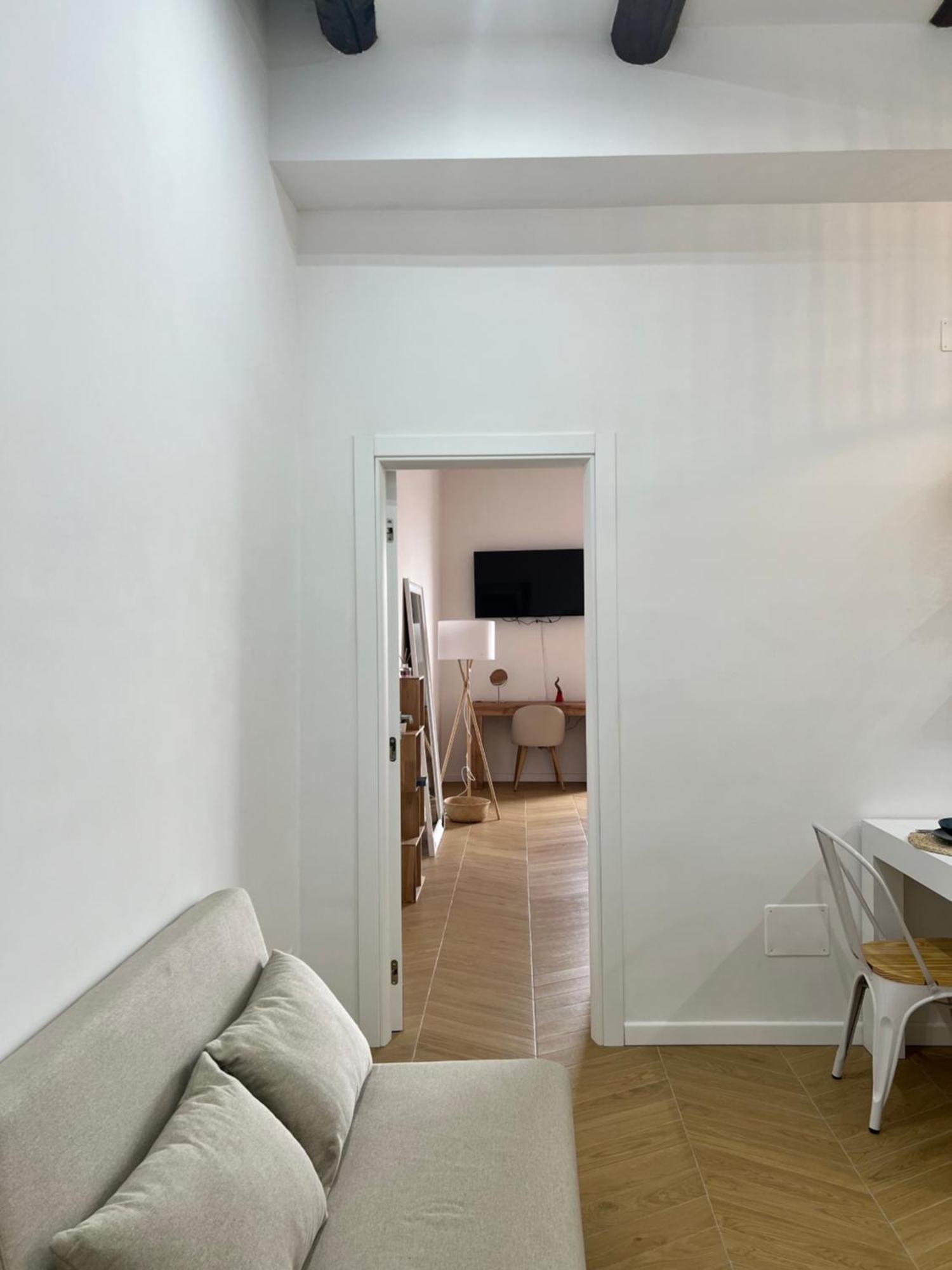 Gennarino Apartments - Panorama Suite With Balcony And Urban Loft نابولي المظهر الخارجي الصورة